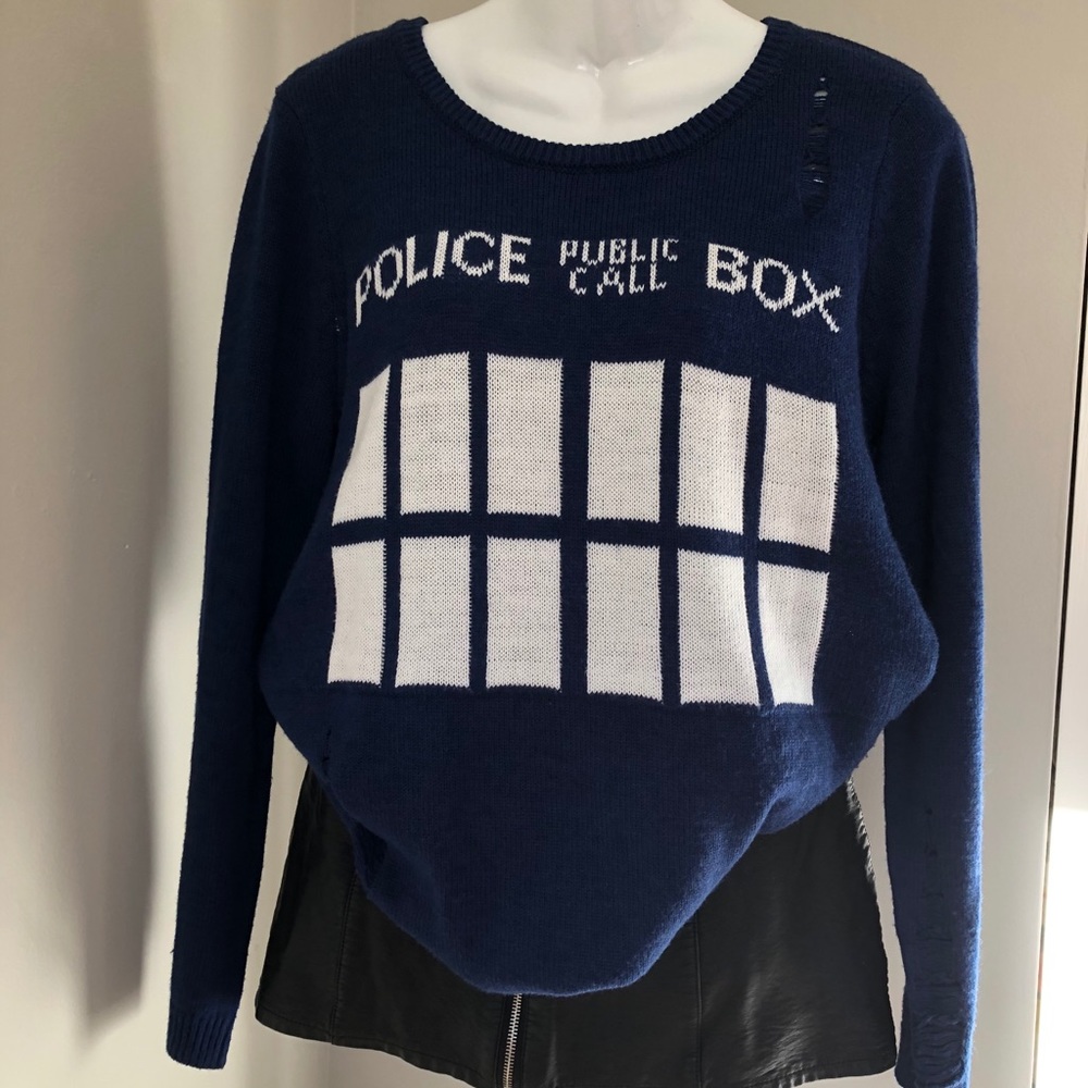 Hot Topic Sweater size XL - Picture 1 of 6